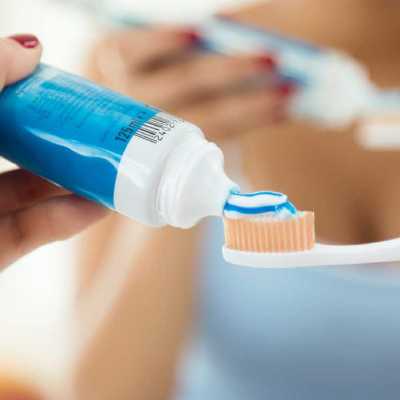 Lavage dent — Comment garder mes dents blanches ?
