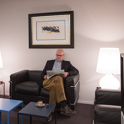 Équipe dentaire attentive au bien-être des patients